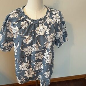LOFT floral puff sleeve blouse Blue White Flowers Small Short Sleeves Cotton